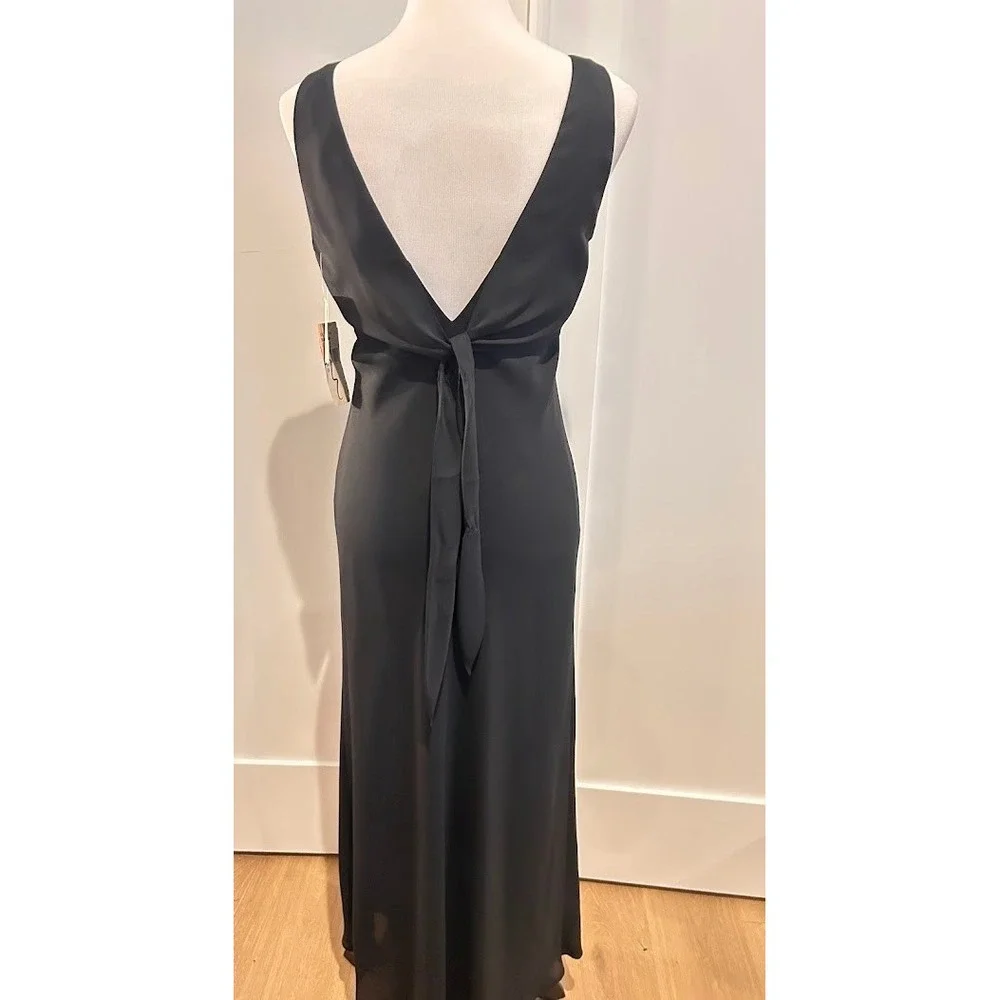 Hampton Nites Black Sleeveless Maxi Gown Deep V-Back Tie Formal Dress Size 8 NWT - Picture 4 of 8
